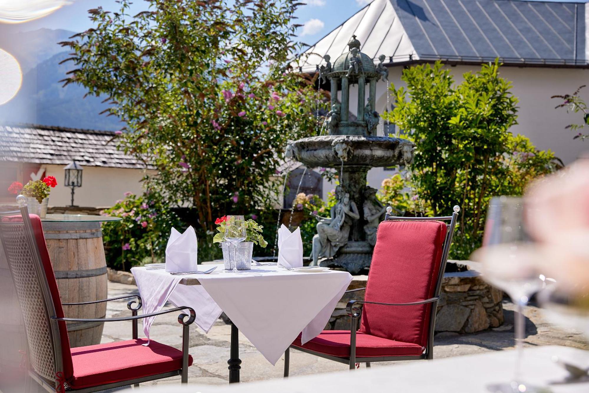 Hotel Schloss 4*